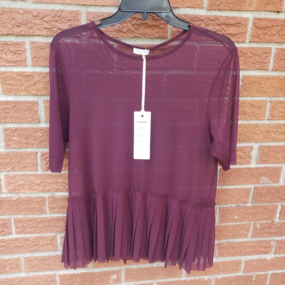 Margittes sheer pleated blouse NWT - Picture 2 of 6